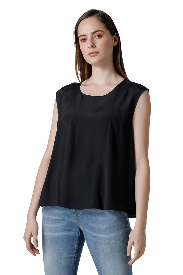 SLEEVELESS BLOUSE WITH CREW NECK