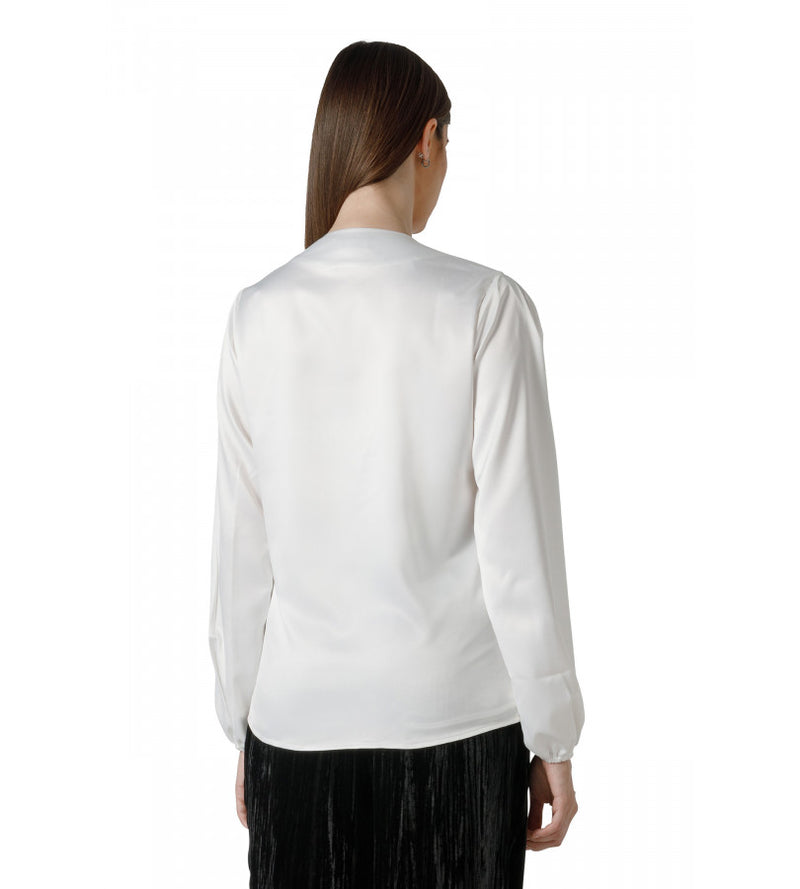 CAMICIA IN RASO SCOLLO A V